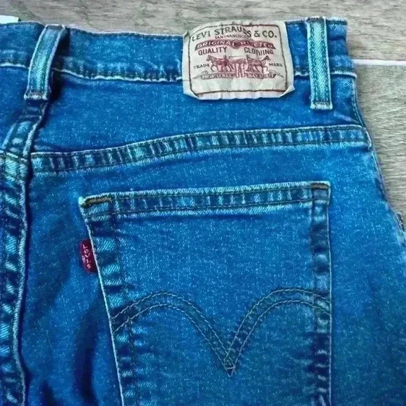 Levi Relaxed Classic 550 Bootcut 6M/28 Style#: 155523101 - Picture 5 of 14